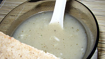 Polévka po vaření chlupatých knedlíků - (Psí vejkrop)