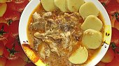 Slepice "Eňo-ňuňo, slepice eňo -ňuňo s bramborovým knedlíkem