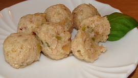 Šunkové knedlíčky  jednoduché - zavářka do polévky