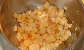 Šunkové knedlíčky  jednoduché - zavářka do polévky, Navlhčené pečivo (vejce,mléko)