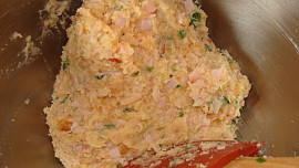 Šunkové knedlíčky  jednoduché - zavářka do polévky