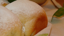 Univerzální těsto na koláče, buchty, vdolky a sladké knedlíky