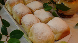 Univerzální těsto na koláče, buchty, vdolky a sladké knedlíky