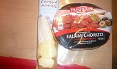 Zapečené housky na dva způsoby (sýr a salami)