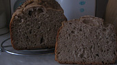 Žitno-pšeničný chléb II., v řezu