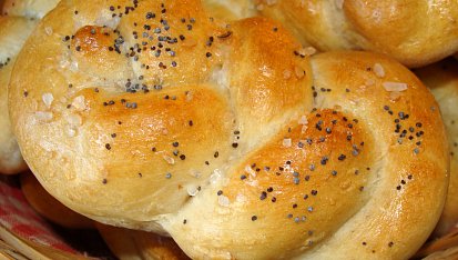 Babiččiny "startovací" žemličky (jinak housky), Makové