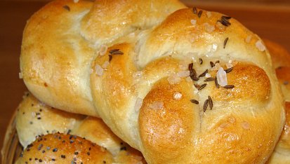 Babiččiny "startovací" žemličky (jinak housky), Kmínová