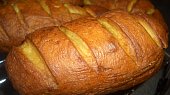 Bavorské preclíky z domácí pekárny, ... a tohle měly být bagetky, ale vypadají trochu jako brambory