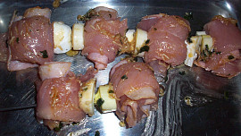 Drůbeží rolované špízy