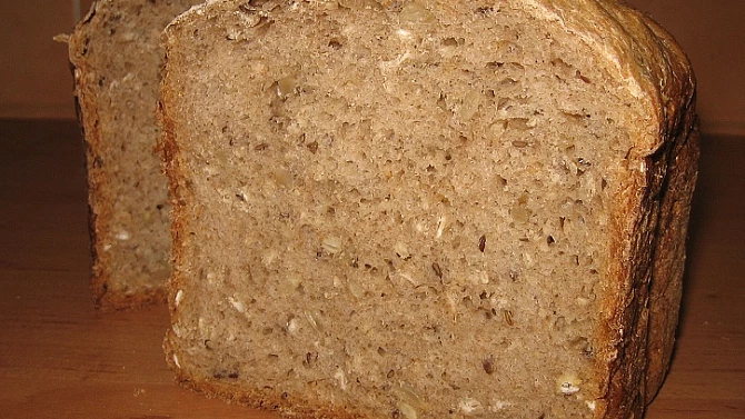Grahamový kváskový chléb