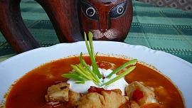 Halászlé - maďarská rybí polévka