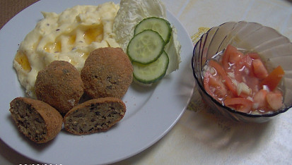 Houbové karbanátky, oběd