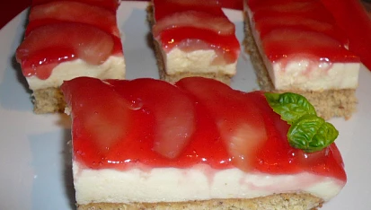 Koláč s jablky a ořechy