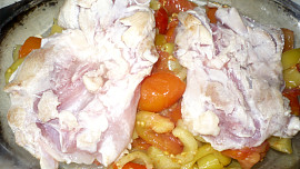 Kuřecí maso s celozrnými placičkami