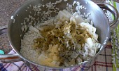 Mahshi cromb - plněné zelné listy směsí rýže (egyptský recept) (k ryži pridáme cibuľu, cesnak a koreniny)