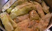 Mahshi cromb - plněné zelné listy směsí rýže (egyptský recept) (po 30 minútach by mala byť ryža v kapustných listoch uvarená)