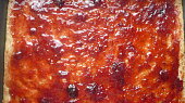 Marcipánové řezy (těsto potřené marmeládou)
