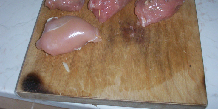 Kuřecí zavitky neboli maso v mase se žampionovou omáčkou