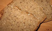 Pšenično-žitný kváskový bramborový chléb