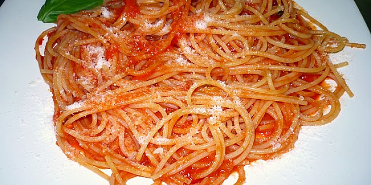 Shaterovo špagety s rajčaty (Ilustrační foto... až je budu zase dělat dám sem…)