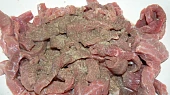 Shawerma (šaverma) po mojom, pridáme soľ, 1ČL čierneho korenia, poriadne zamiešame a dáme na noc do ladničky