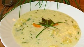 Šťovíková  nebo šnytlíková polévka s mlékem, Šnytlíková (pažitková) polévka