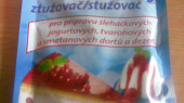 Sváteční dort s vaječným likérem (detail ztužovače)