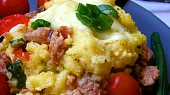 Zapečená polenta s kuřecím masem