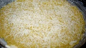 Zapečená polenta s olivami