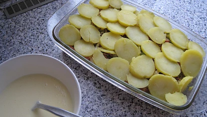 Zapékaná brokolice se smaženou cibulkou