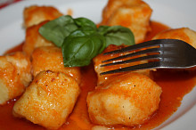 Bramborové gnocchi s rajskou omáčkou