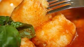 Bramborové gnocchi s rajskou omáčkou, Bramborové gnocchi s rajskou omáčkou