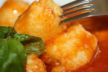 Bramborové gnocchi s rajskou omáčkou