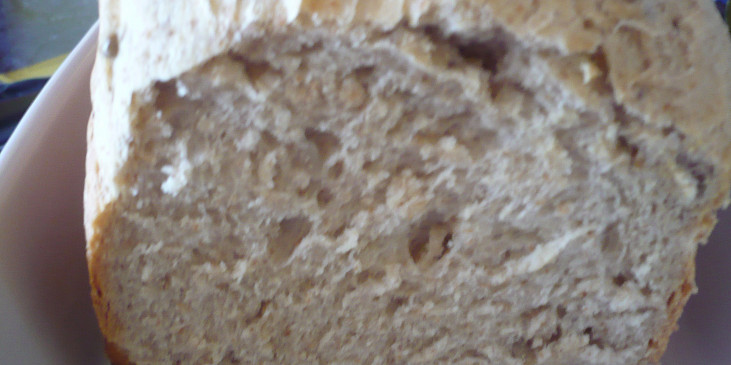 Chléb tmavý se semínky