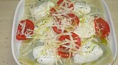 Italské lasagne s listovým špenátem, mozzarellou a parmazánem (před zapečením)