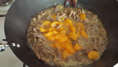 Kuřecí nudličky na mandarinkách, Přidáme mandarinkový kompot