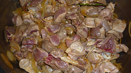 Kuřecí srdíčka s kuřecími žaludky