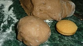 Kynutá bábovka piškotka