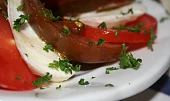 Mozzarella salát