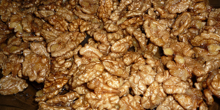 Ořechy v karamelu
