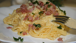 Špagety ala carbonara