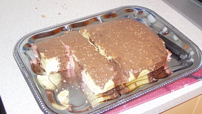 Tříbarevné řezy, Oříšková poleva 