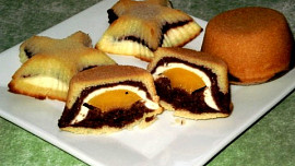 Trojbarevné muffiny