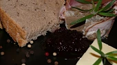 Domací paštika s provensálskými bylinkami