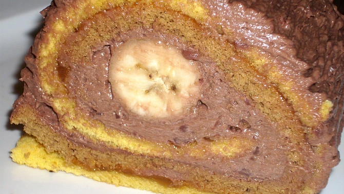 Dvojitá roláda s banánem