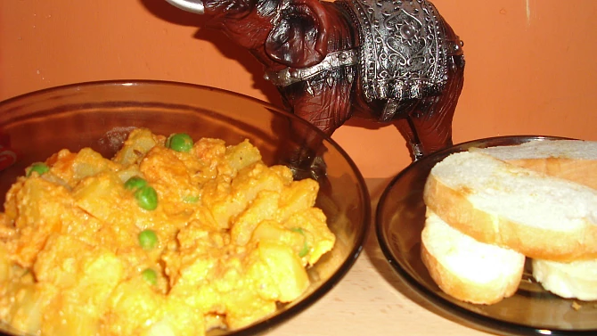 Kaju aloo matar, Kaju aloo matar - Vařený v české kuchyni:-)