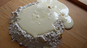 Medové koláčky s pudinkovým krémem, výroba těsta