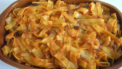 Nudlový nákyp s makrelou, zapečené nudle s makrelou