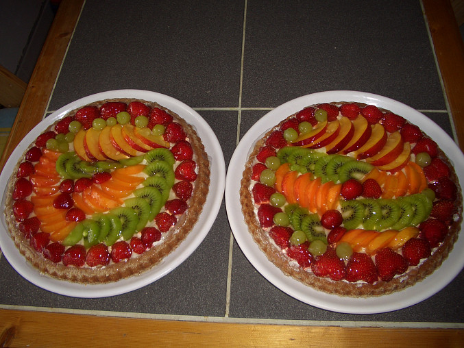 Ovocný dort pro maminku k 60, letos jsem je dělala pro mámu opět k narozeninám