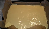 Řezy s pudinkem a citronovou polevou